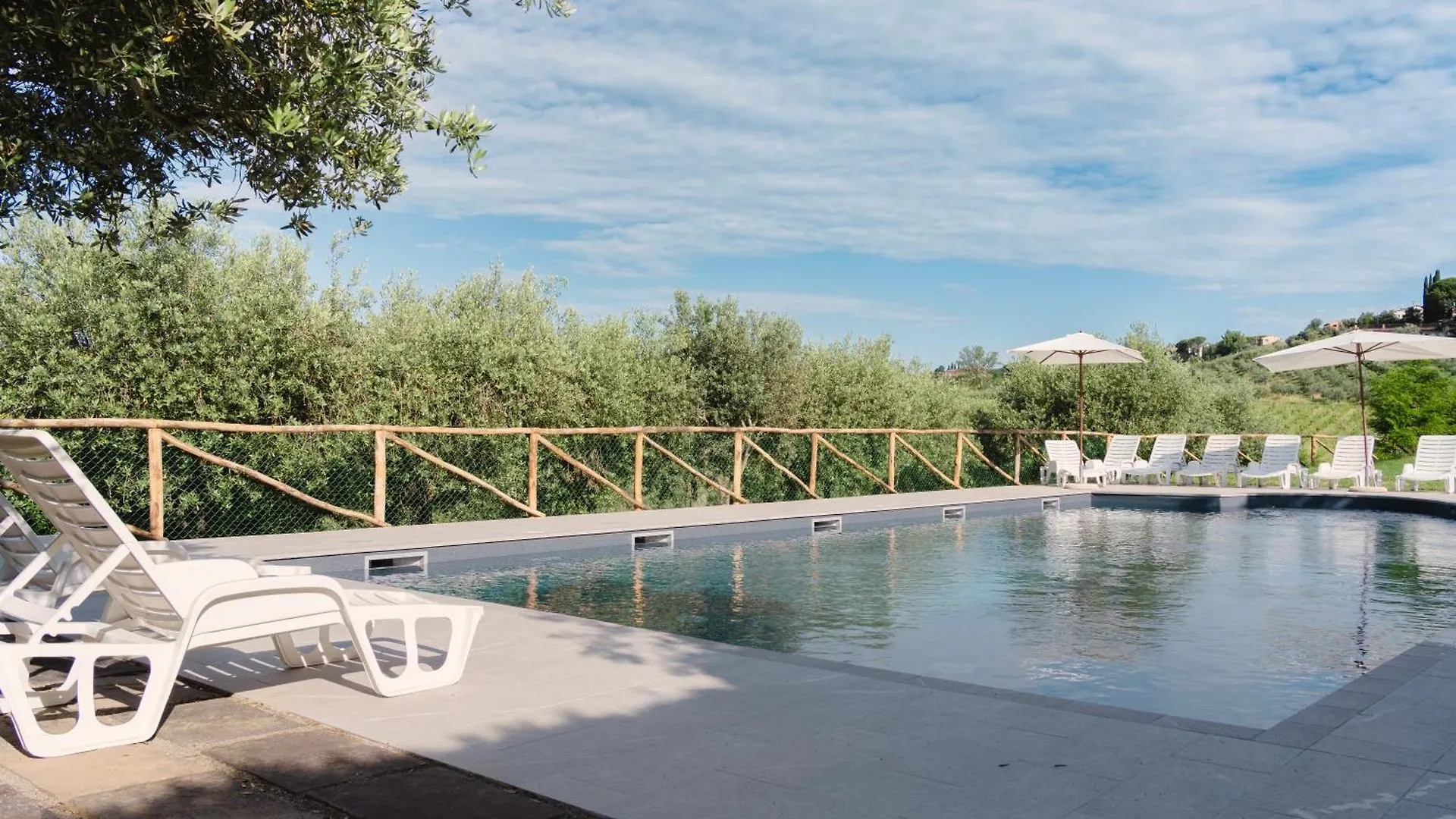 Agriturismo Torraiolo 바르베리노 디 발 델사