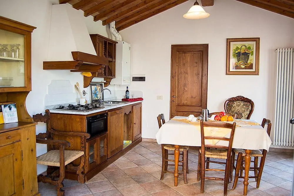 아파트호텔 Agriturismo Torraiolo 바르베리노 디 발 델사